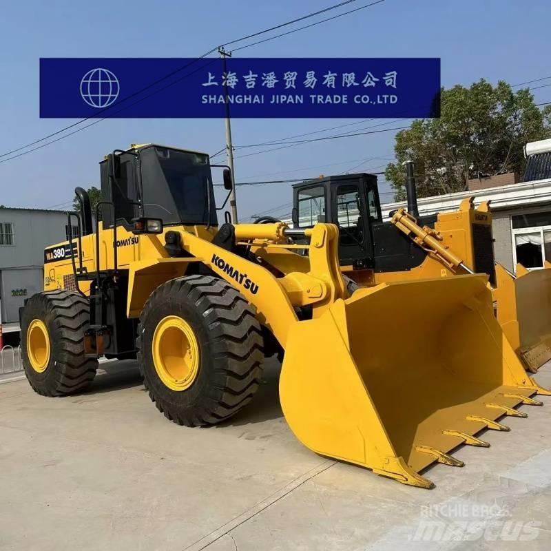 Komatsu WA 380 Kolesni nakladalci