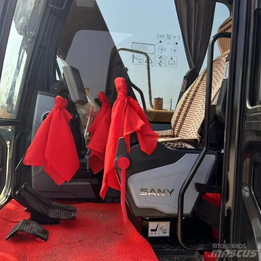Sany 135C Bagri goseničarji