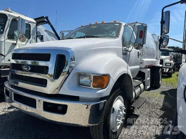 Ford F 750 Komunalni tovornjaki