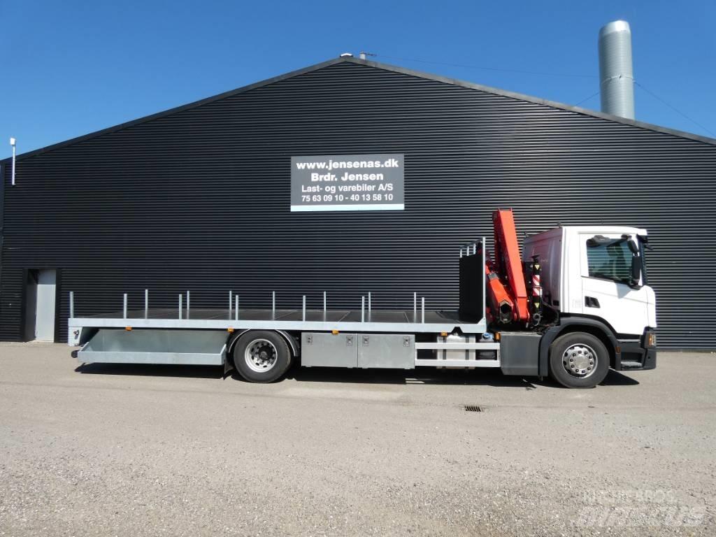 Scania p 220 Tovornjaki z žerjavom