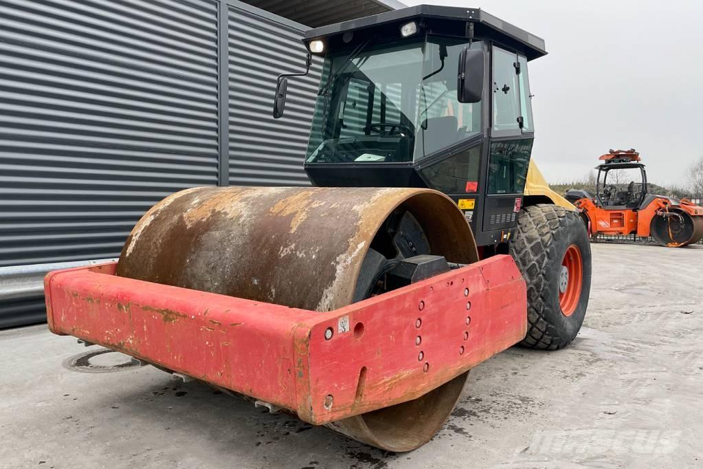 Dynapac CA302D Enojni valjarji