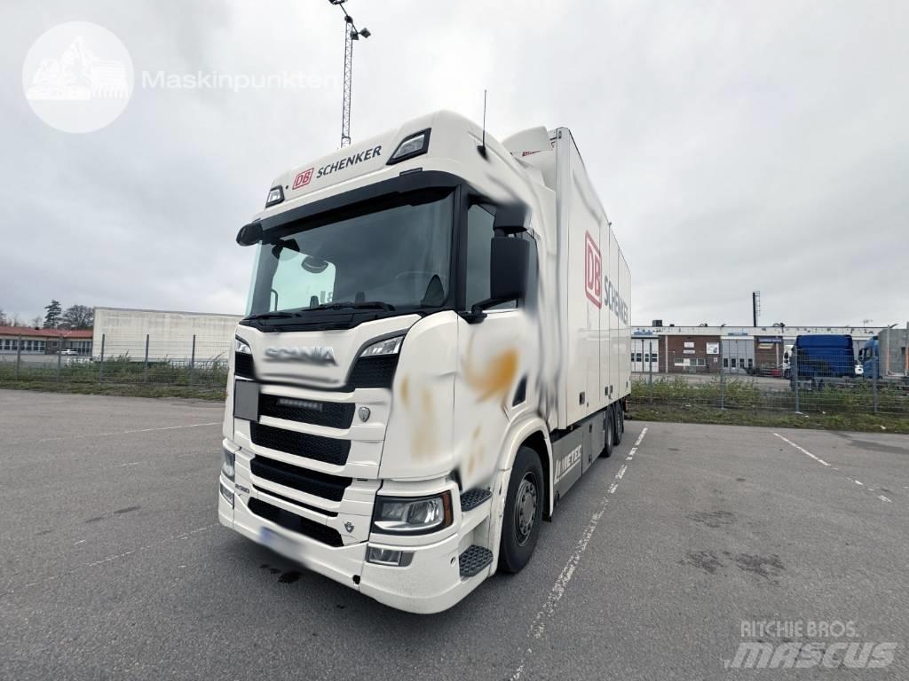 Scania R 580 Tovornjaki zabojniki