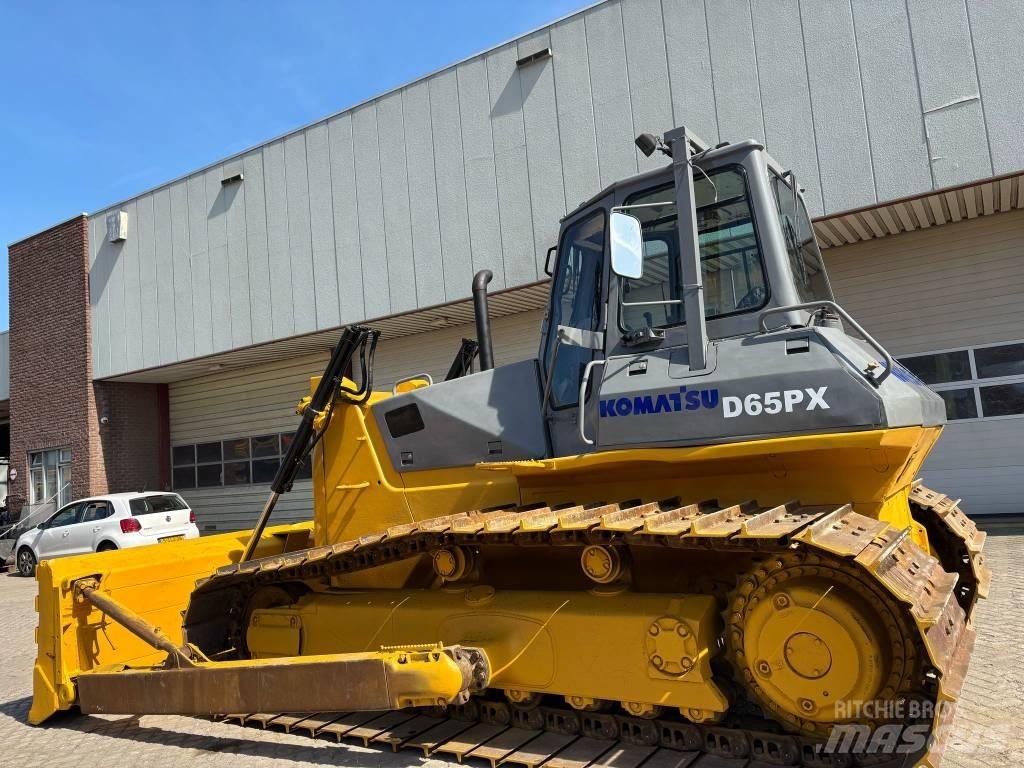Komatsu D 65 PX-12 Buldožerji goseničarji