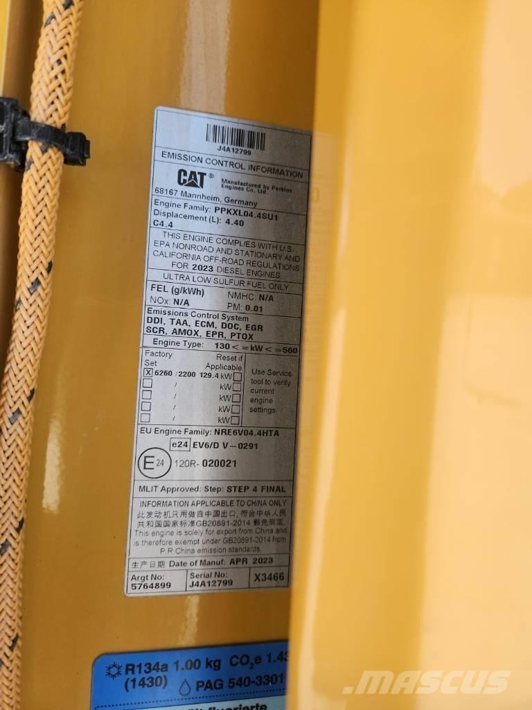CAT M 318 Bagri na kolesih