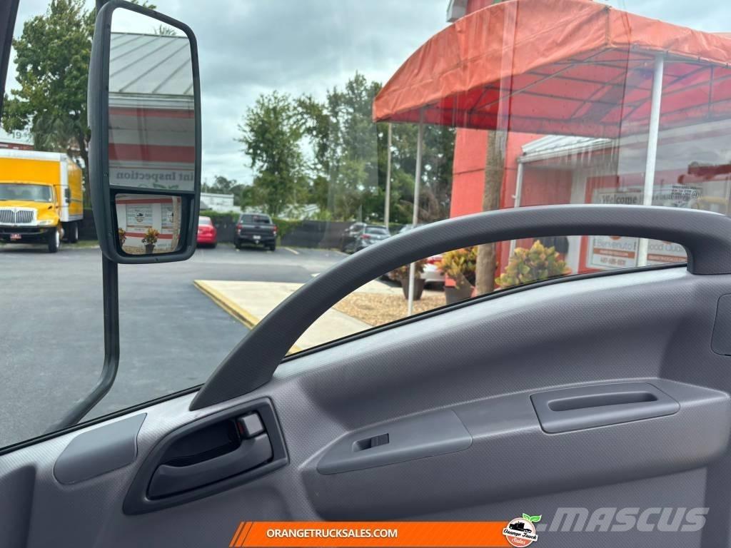 Isuzu NQR Tovornjaki zabojniki
