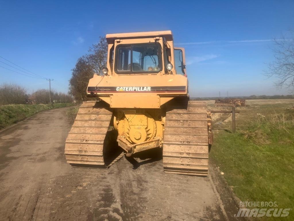 CAT D 6 H LGP II Buldožerji goseničarji