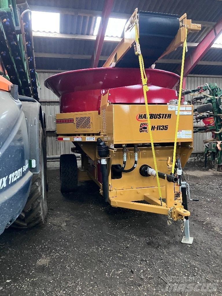 Haybuster H1135 Rezač za bale, oprema za rezanje in odvijanje bal
