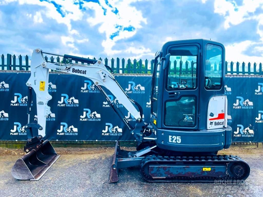 Bobcat E 25 Mini bagri <7t