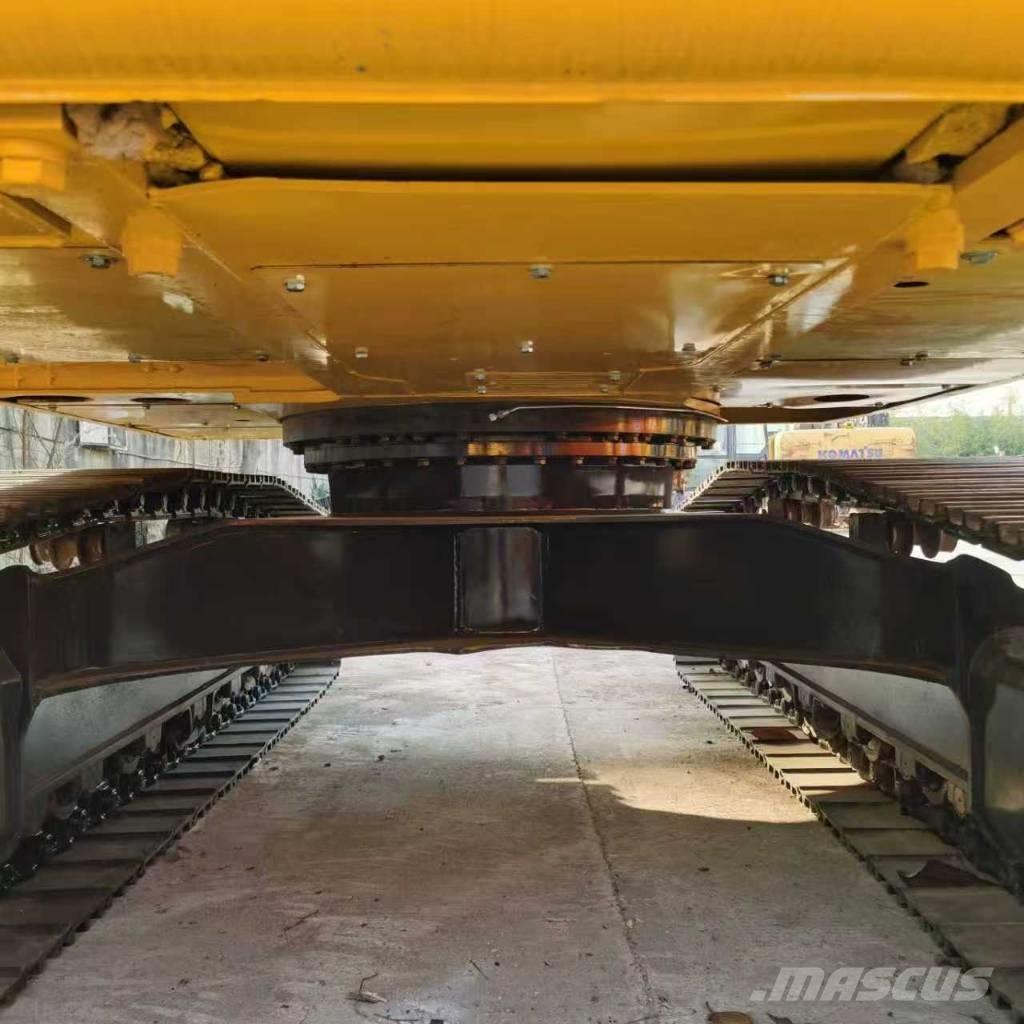 Komatsu PC 200-8 Bagri goseničarji