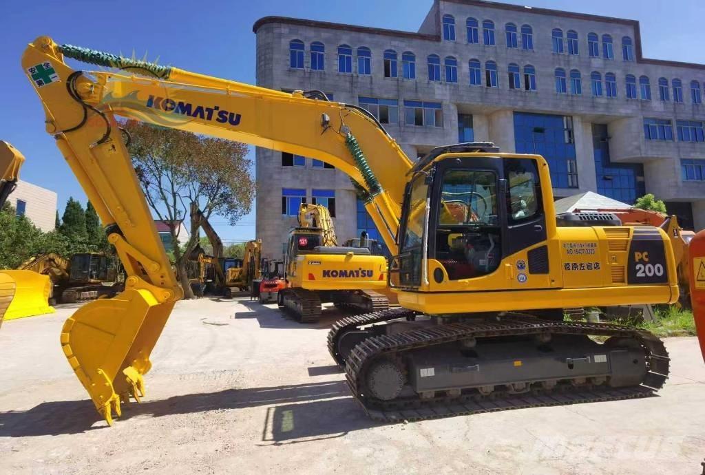 Komatsu PC 200-8 Bagri goseničarji