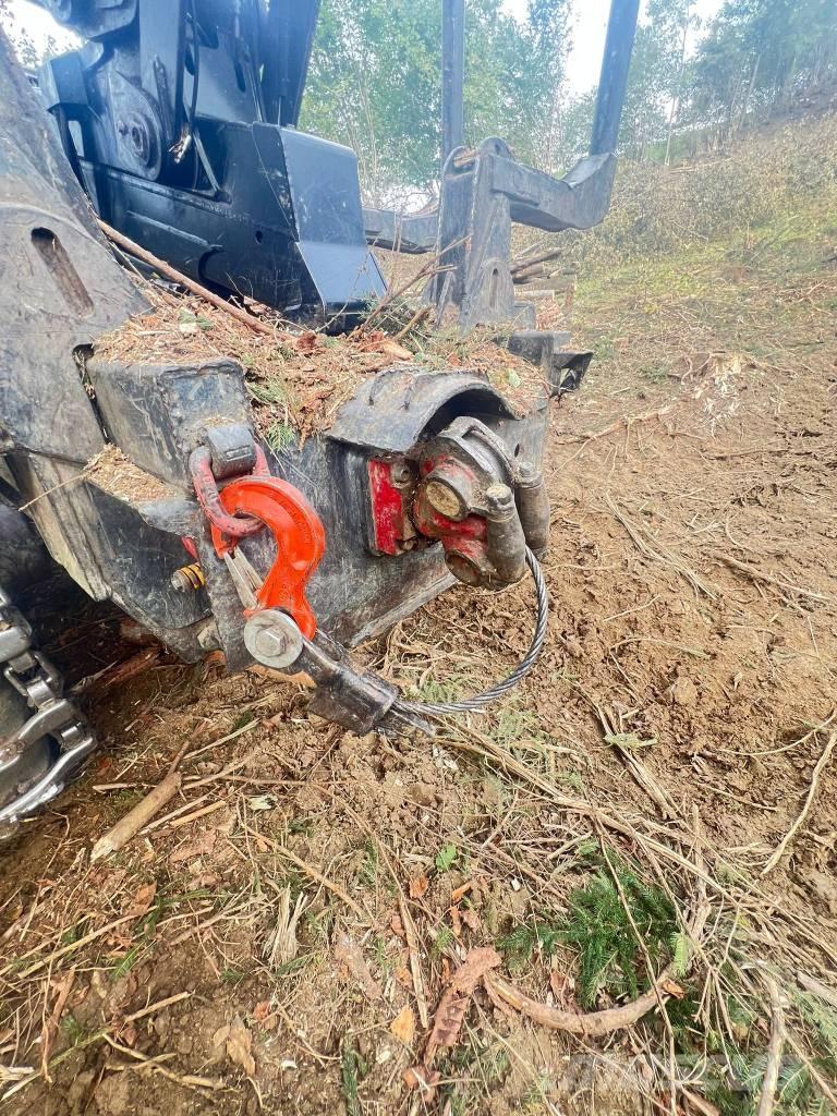 Komatsu 855 Forwarderji