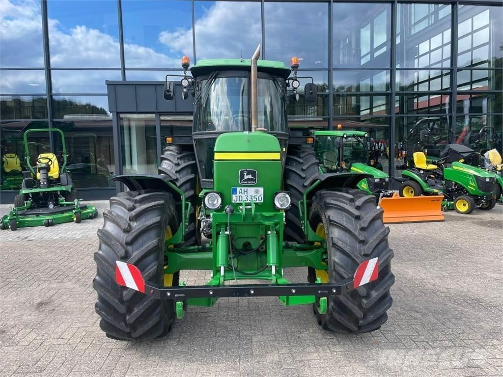 John Deere 3350 Traktorji