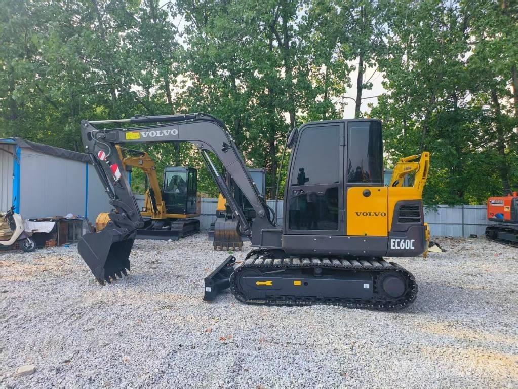 Volvo EC 60 Bagri goseničarji