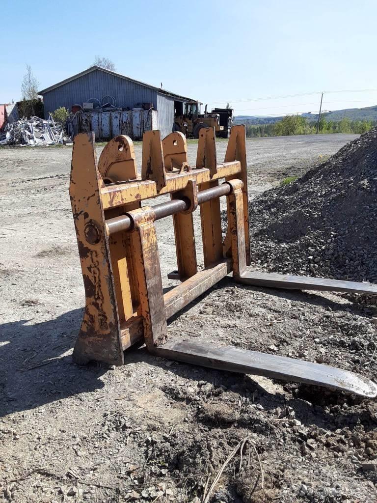 CAT 950 F II Kolesni nakladalci