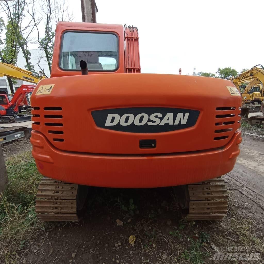 Doosan DH 80 Mini bagri <7t