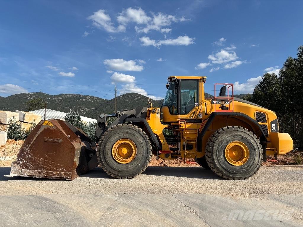Volvo L 260 H Kolesni nakladalci