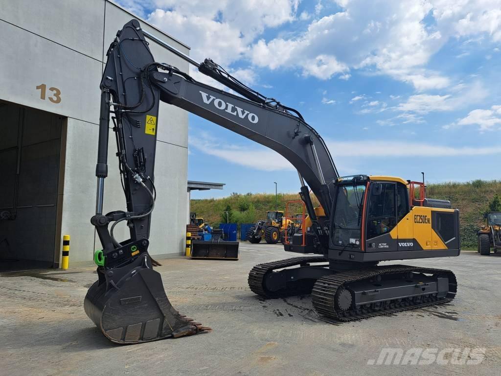 Volvo EC250ENL Bagri goseničarji