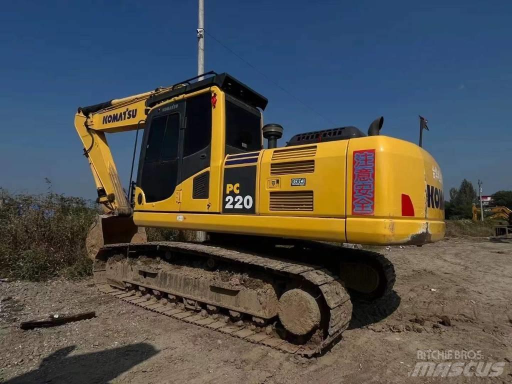 Komatsu PC 220-8 Bagri goseničarji