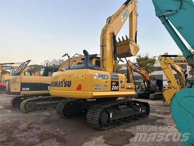 Komatsu PC 200-8 Bagri goseničarji