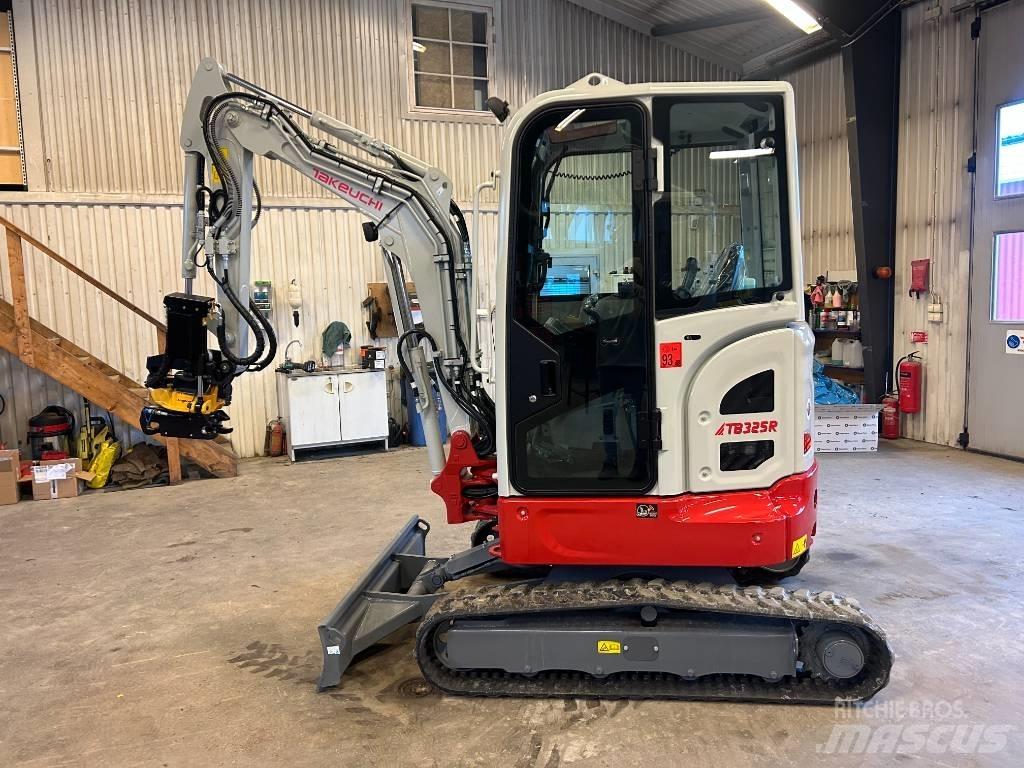 Takeuchi TB325 Mini bagri <7t