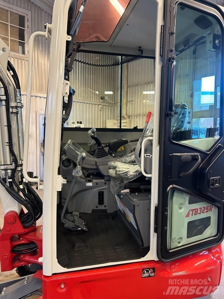 Takeuchi TB325 Mini bagri <7t