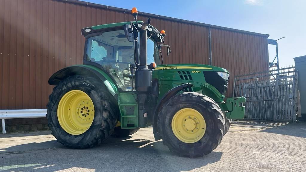 John Deere 6120 R Traktorji