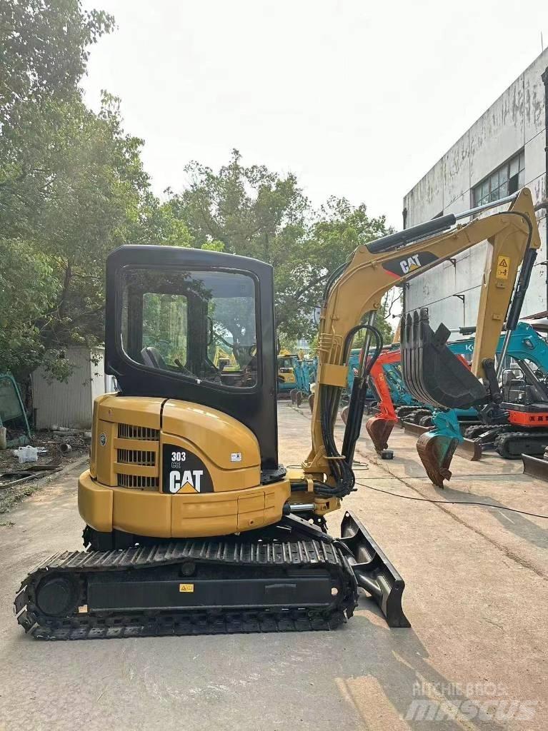 CAT 303 Bagri goseničarji