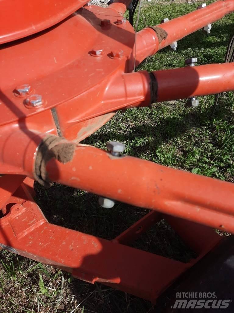Kuhn GA6632 Zgrabljalniki