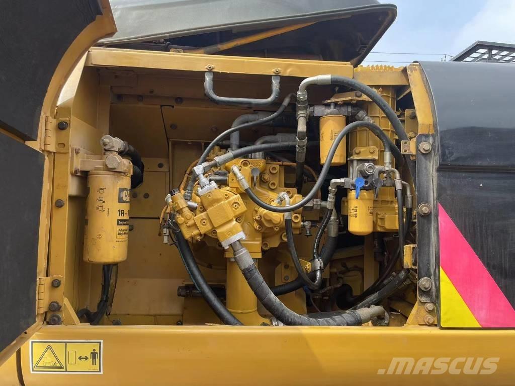 CAT 336 d Dolgo sežni bagri
