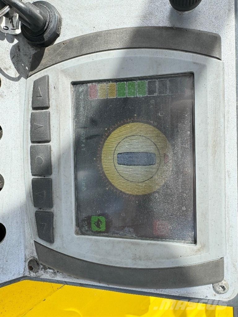 Combilift CBE3000 4-Smerni viličarji