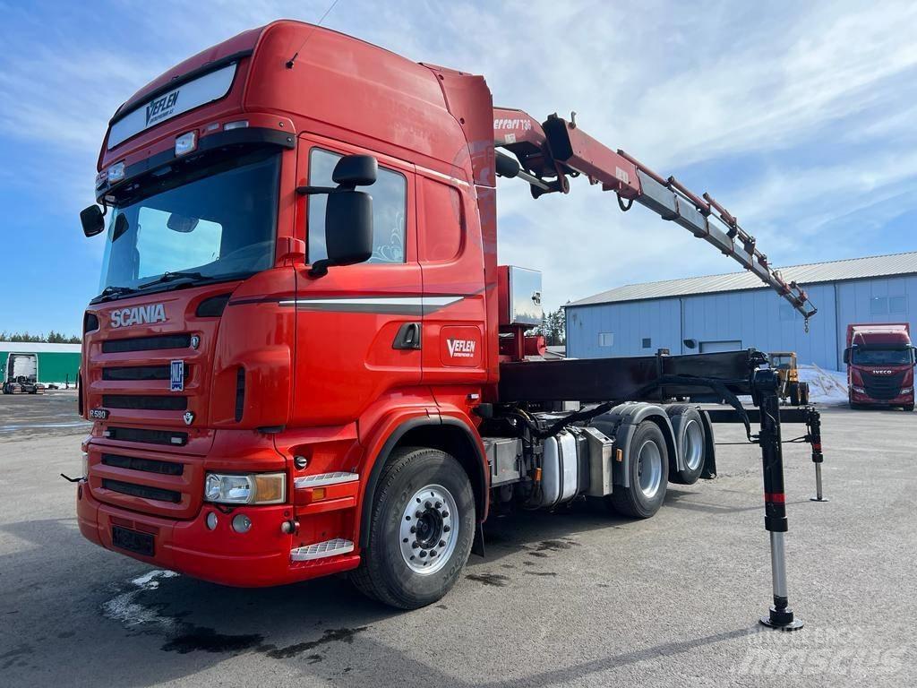 Scania R 580 Tovornjaki z žerjavom