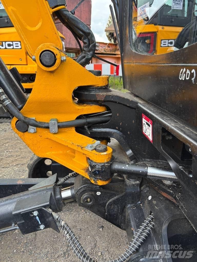 JCB 8026 CTS Mini bagri <7t