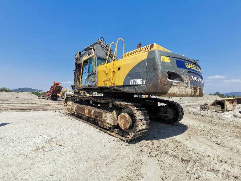 Volvo 700 B Bagri goseničarji