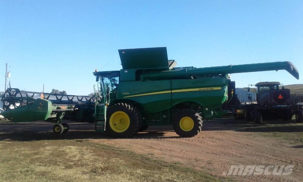 John Deere S 670 Kombajni