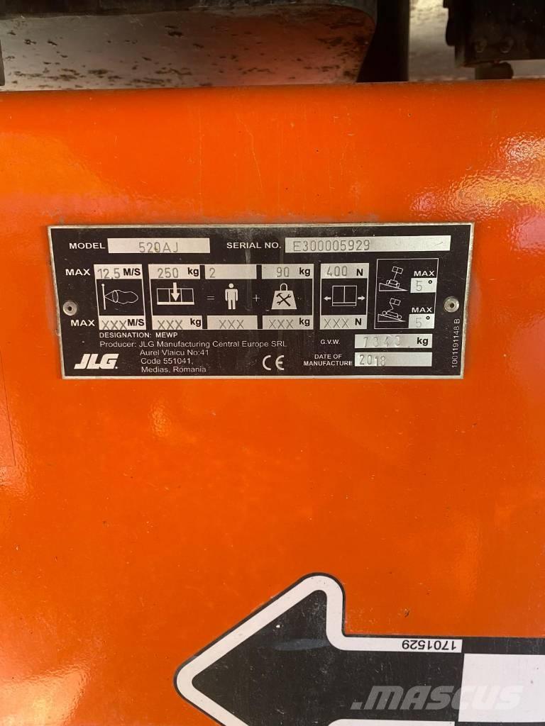 JLG 520 AJ Zglobne dvižne ploščadi