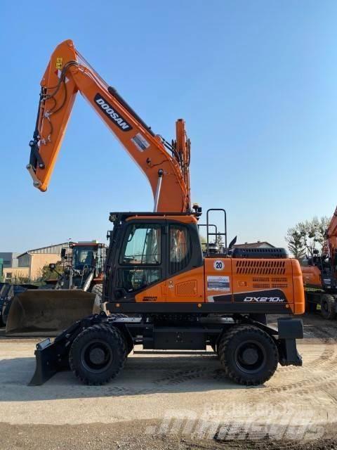 Doosan DX 210 W Bagri na kolesih