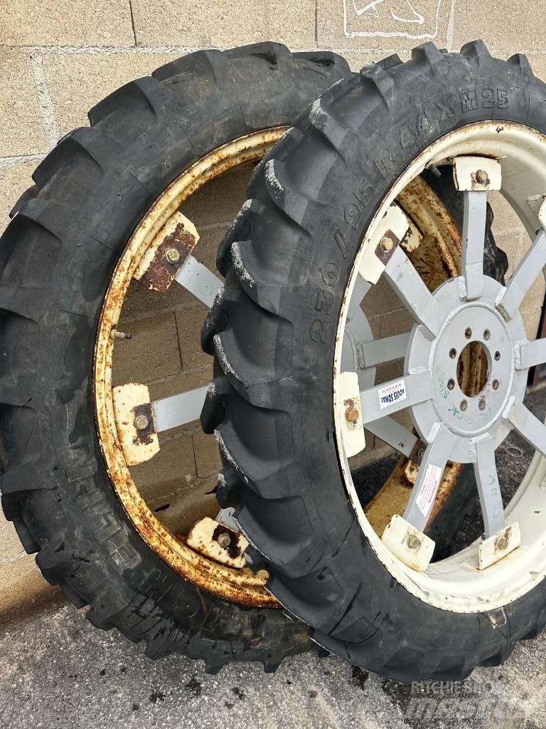 Michelin 230/95R48 Gume, kolesa in platišča