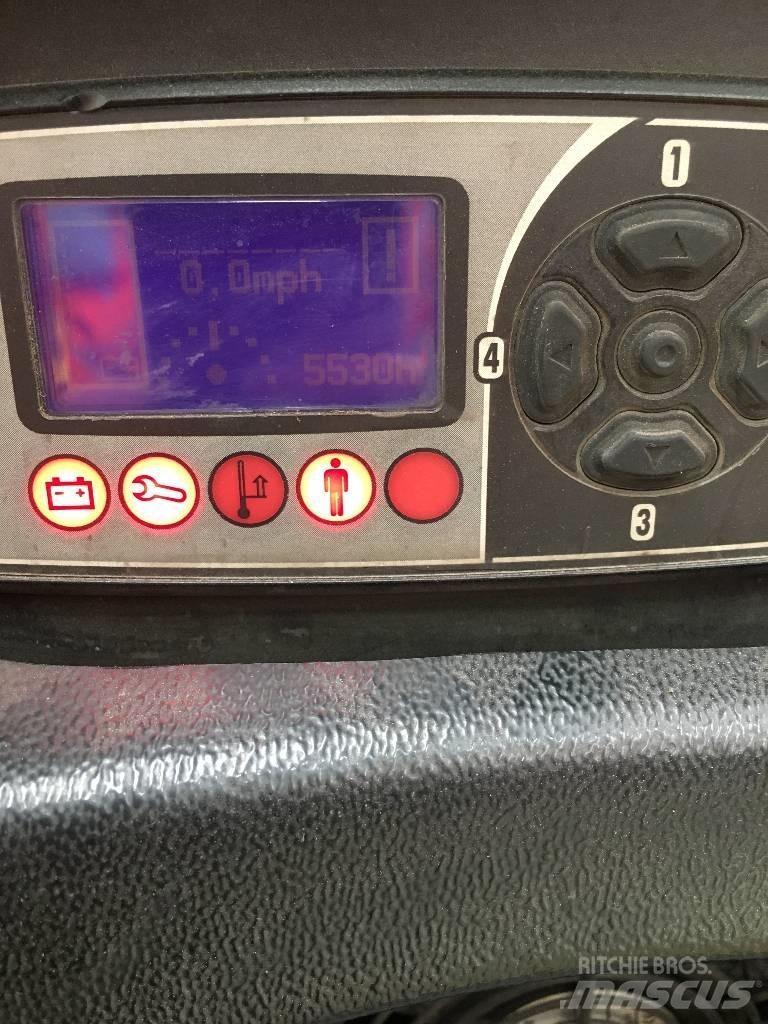 Hyster R30XMF3 Visokodvižni komisionirni viličar