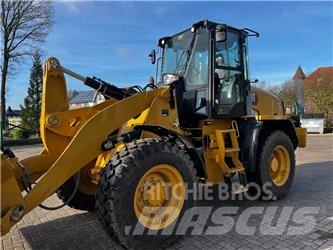 CAT 910 Kolesni nakladalci