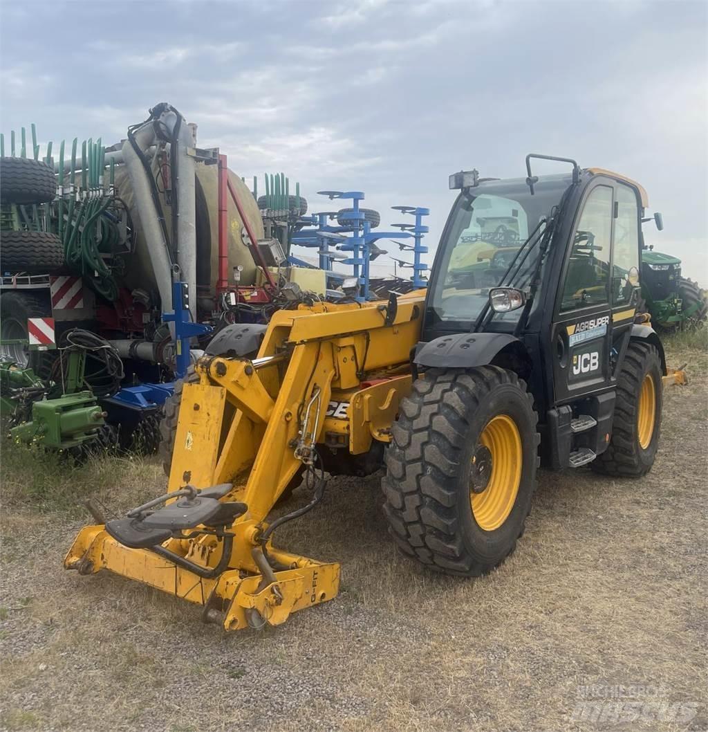 JCB 542-70 Kmetijski teleskopski nakladalci