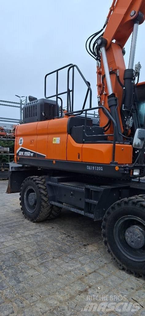 Doosan DX 190 W-7 Bagri na kolesih
