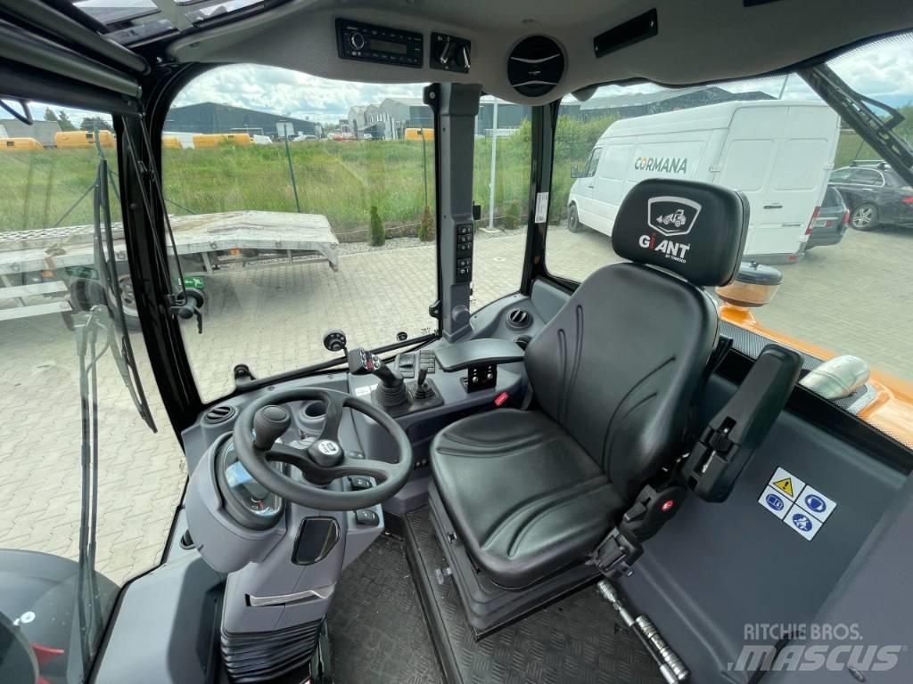 GiANT g5000 Večnamenski nakladalci