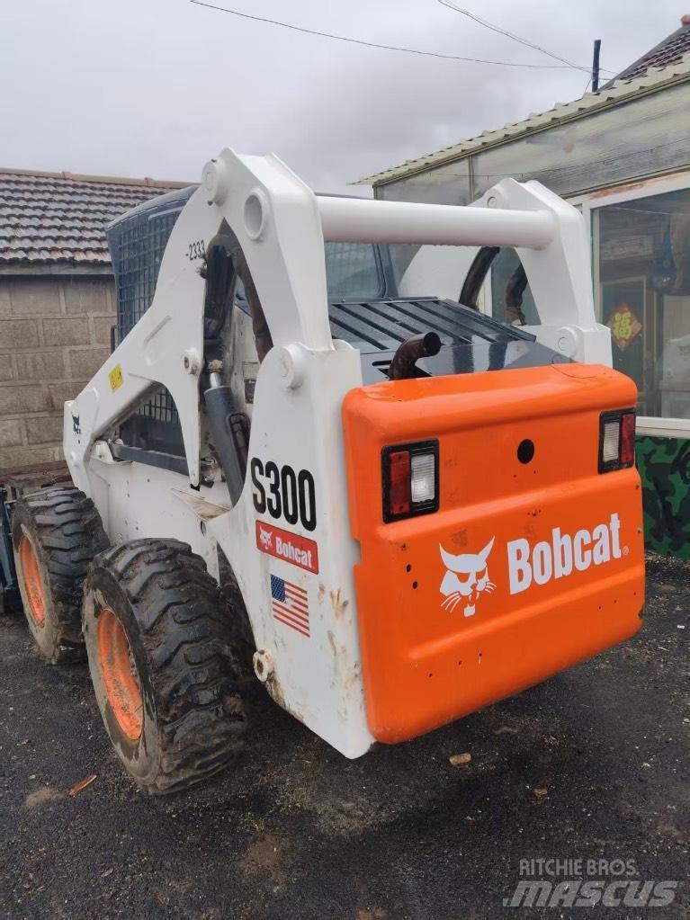 Bobcat S 300 Skid steer mini nakladalci