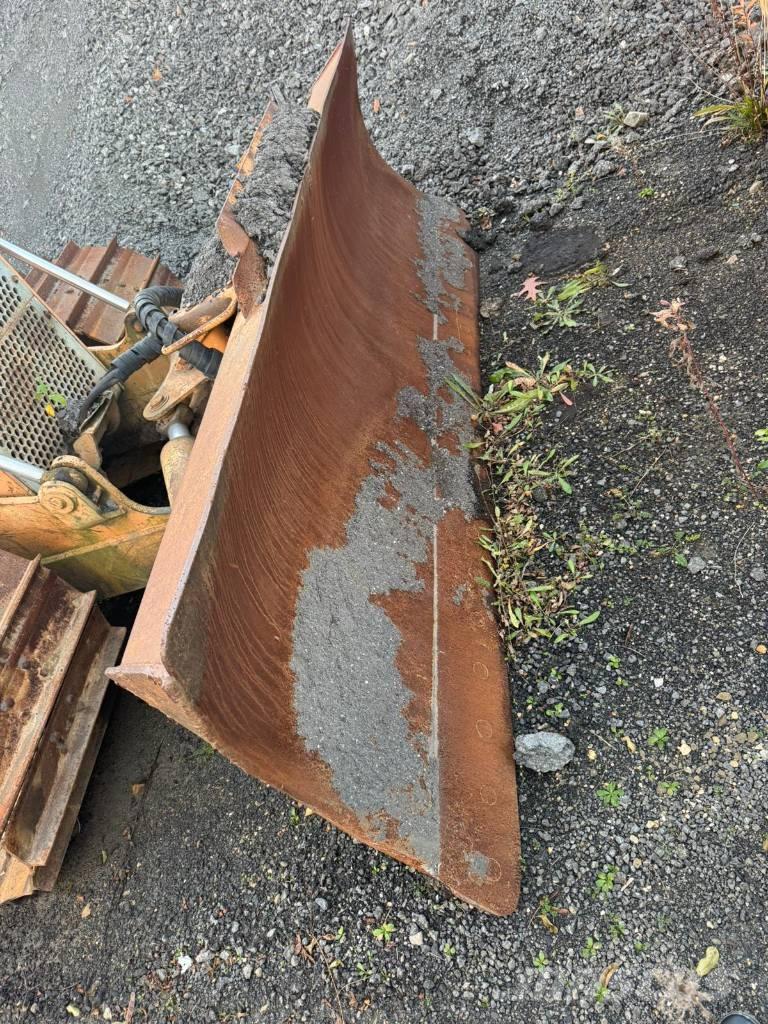 CASE 1150 E Buldožerji goseničarji