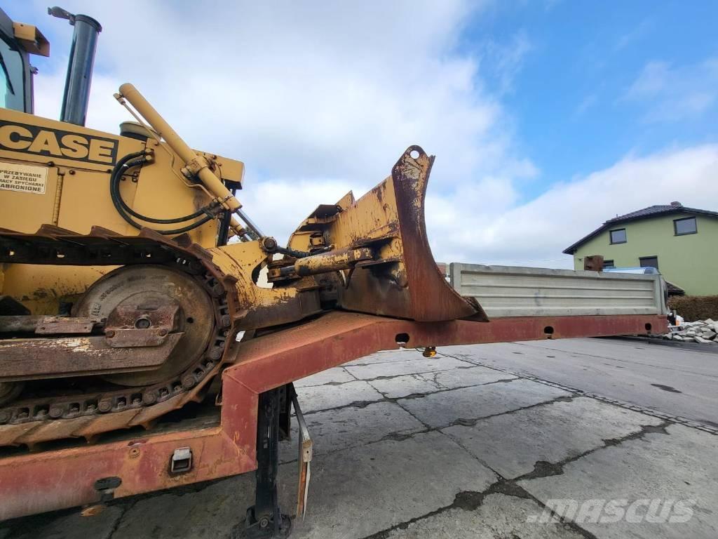 CASE 1550 E Buldožerji goseničarji