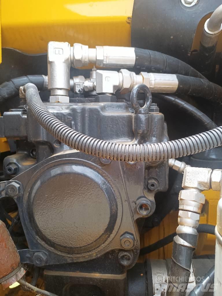 Komatsu PC 120 Bagri goseničarji
