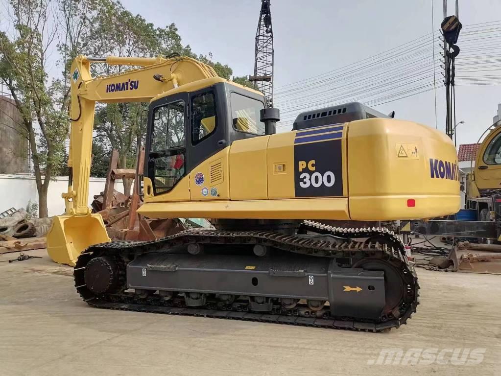 Komatsu PC 300 Bagri goseničarji