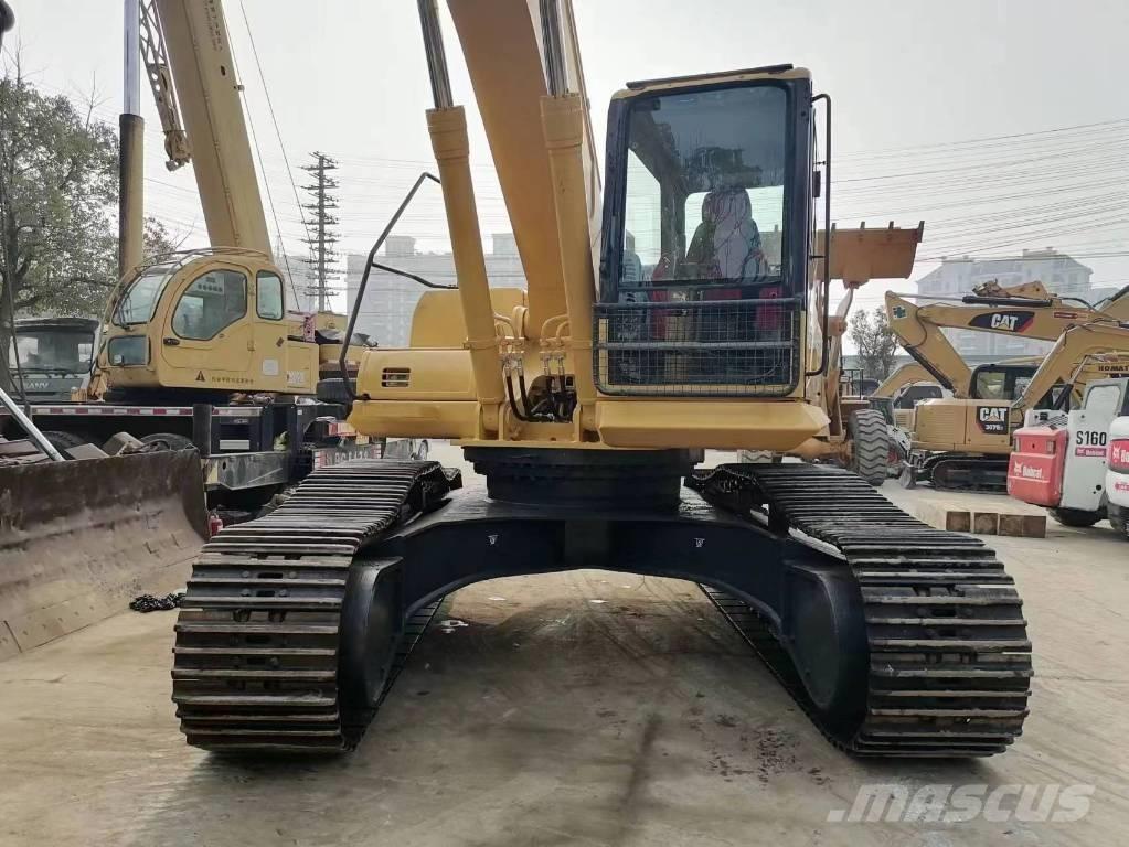 Komatsu PC 300 Bagri goseničarji