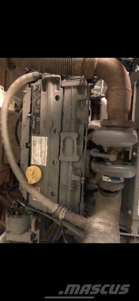 Deutz BF4M1012 Kolesni nakladalci