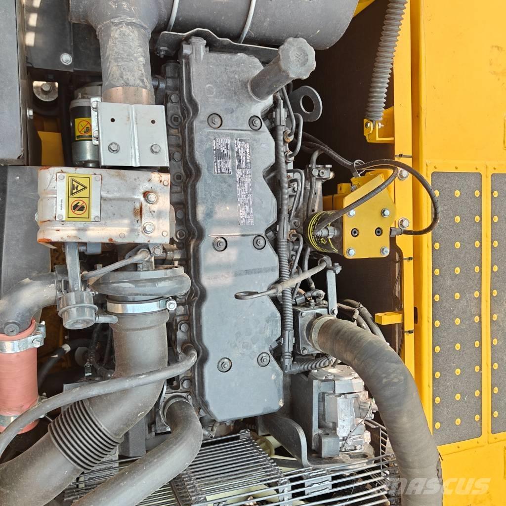 Komatsu 240-8 Bagri goseničarji